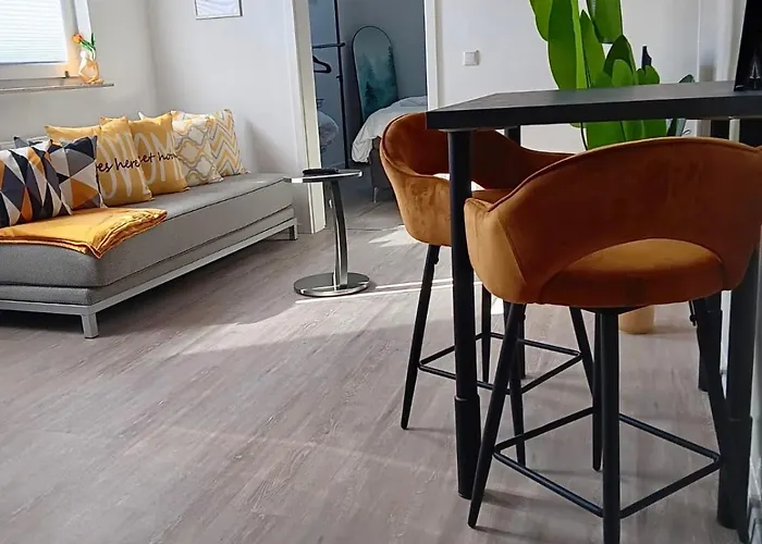 Der Schwan 8 & 10 - Zentral- Stilvoll *